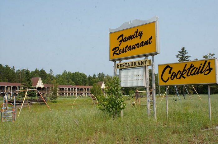 Castlewood Inn & Suites (Best Western Tony Londons, Tony Londons Roadhouse) - From Roadtripmemories On Flickr